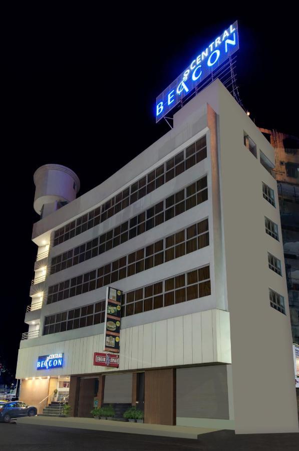 סוראט Central Beacon Hotel מראה חיצוני תמונה